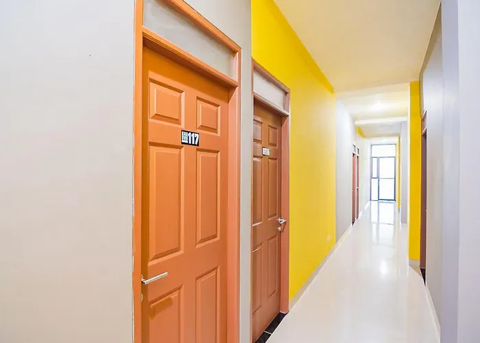RedDoorz Plus near Taman Budaya Samarinda